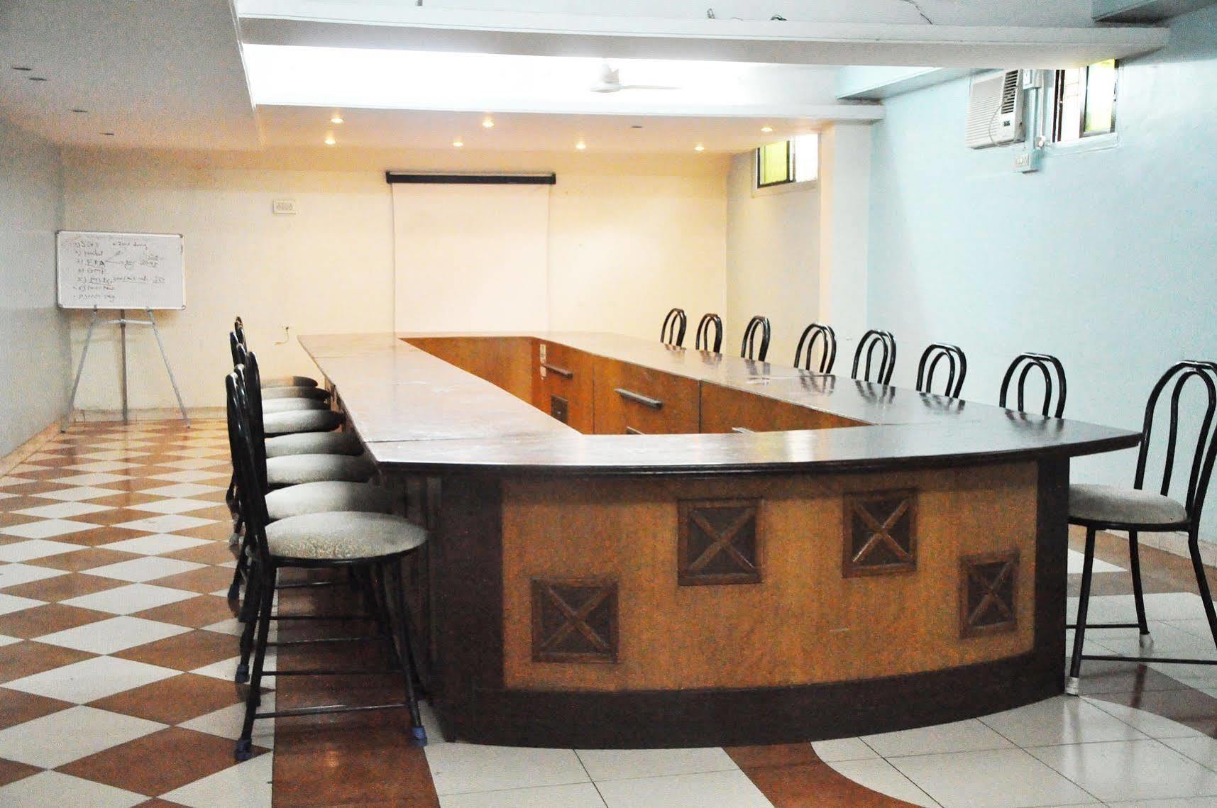 Hotel Sahara Aurangabad  Buitenkant foto